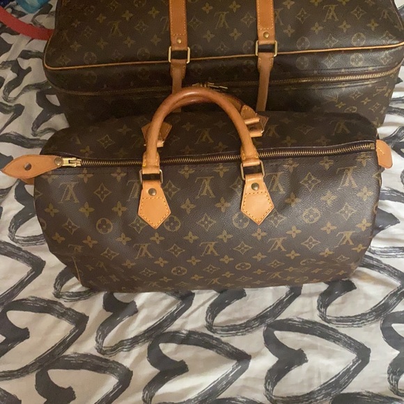 Louis Vuitton Speedy Large Monogram 40 Brown Coated Canvas Weekend/Travel Bag - Picture 2 of 8